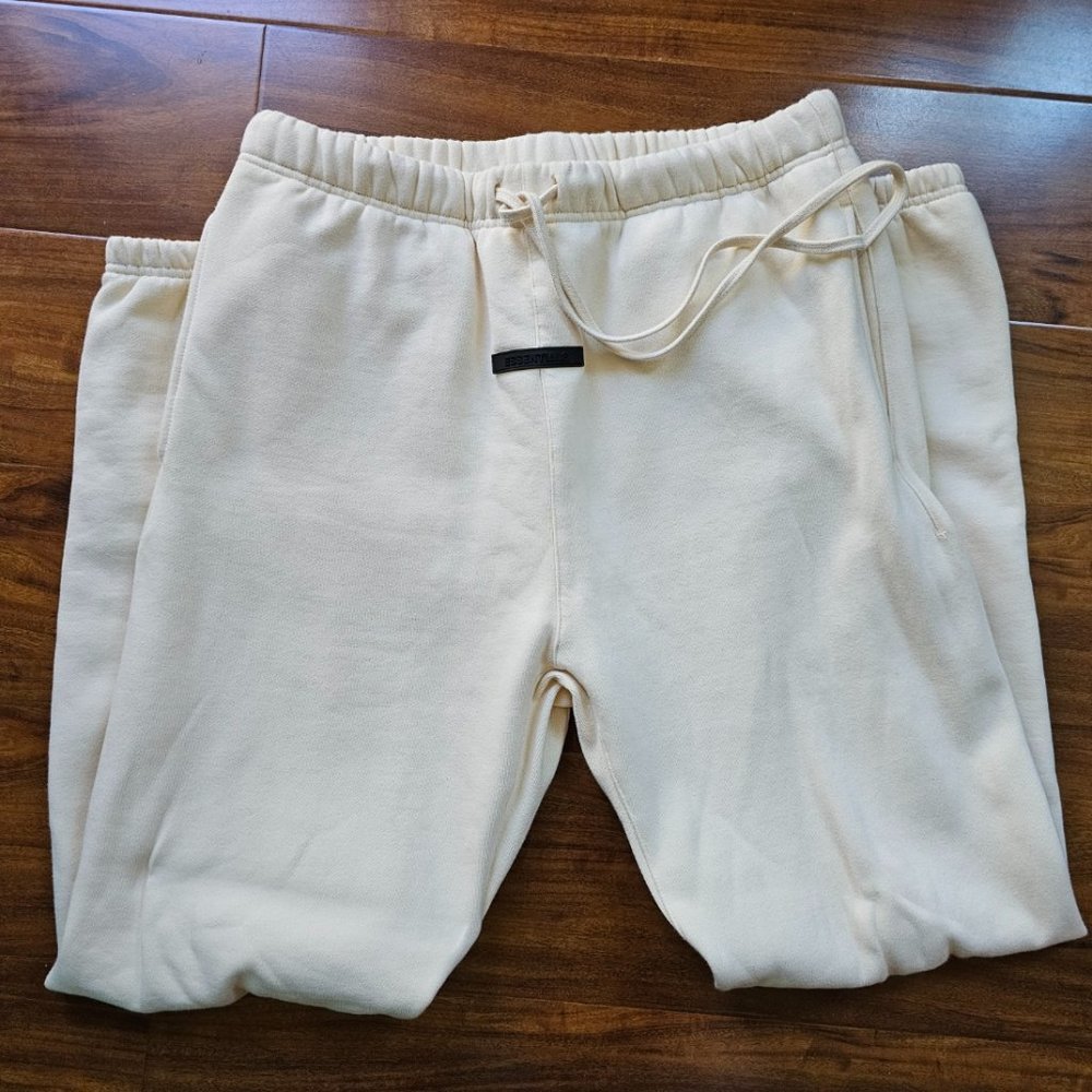 Essentials Fear of God Cream Sweatpants Size XL